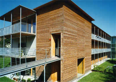 Bâtiment à énergie positive. Une maison prototype écologique, dans les Yvelines.